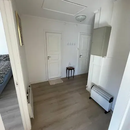 Lovely 2 Bedroom With Free Parking Apartment