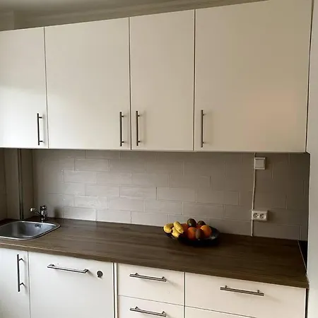 Apartment Lovely 2 Bedroom With Free Parking