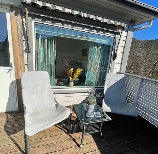 Διαμέρισμα Lovely 2 Bedroom With Free Parking *