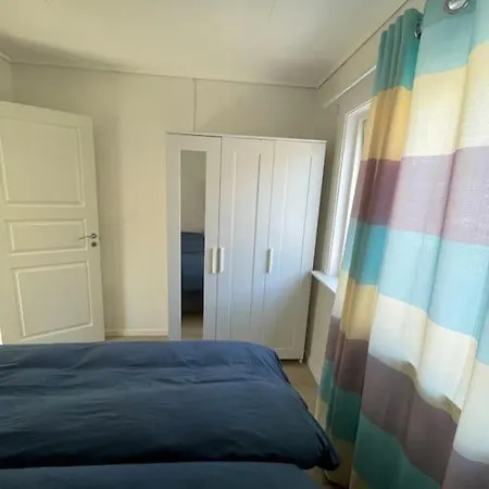 Lovely 2 Bedroom With Free Parking *